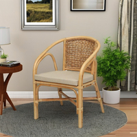 Fauteuil en rotin Abyan à succès, design capitonné, modulaire, qualité supérieure, siège confortable, style moderne pour chambre et salle à manger
