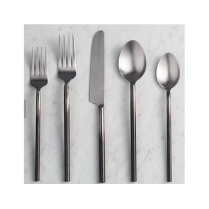 Cubiertos estéticos de acero inoxidable de 24 piezas, juegos de artículos de cena con acabado pulido mate, accesorios de cubiertos de boda - Product Image 3