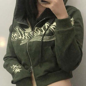 Nueva tendencia Elegante Drop-Shoulder Alta calidad Diseño personalizado Mujeres 100% Tela de algodón Sudadera con capucha recortada - Product Image 2