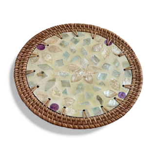 Mantel Individual Ecológico de Nácar con Borde de Ratán para Decoración Diaria de Mesa, de Vietnam - Product Image 1