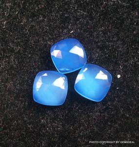 Forma de cojín de Calcedonia azul natural 3x3mm a 10x10mm Piedra preciosa de corte rosa de Calcedonia para la fabricación de joyas - Product Image 1