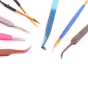 Pince à épiler d'extension de cils en acier inoxydable antistatique avec logo personnalisé Ciseaux de coupe Volume de fibre pointu disponible dans toutes les couleurs - Product Image 1