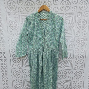 ชุดเดรสผ้าฝ้ายพิมพ์ลายบล็อกขายส่ง ดีไซน์เสื้อเชิ้ตติดกระดุม ตัดเย็บแบบจีบระบายทรงเอไลน์ ชุดเดรสยาวลำลอง เสื้อผ้าผู้หญิง - Product Image 1