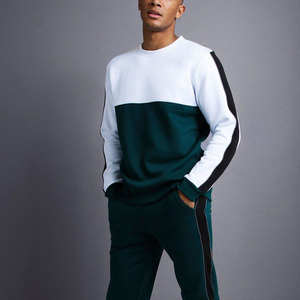 Nouveau survêtement pour homme en polyester, best-seller, en molleton de qualité supérieure, ensemble décontracté avec poches et intérieur doux, taille OEM, survêtement pour homme - Product Image 3