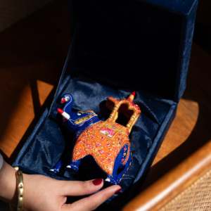 Joyería Tradicional Hecha a Mano con Diseño de Elefante Ambabari en Técnica Meenakari - Product Image 4