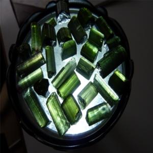 
 
 
 Vente en gros de pierres précieuses en tourmaline naturelle non taillée à 100%, pierres en vrac pour l'artisanat, taille et forme mixtes, couleurs variées, origine DS1489 Mode - Product Image 1