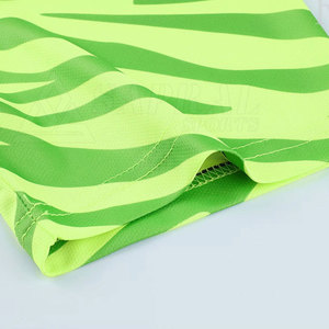 Ensembles d'uniformes de football sublimés personnalisés de haute qualité vêtements de sport 100% polyester respirants à séchage rapide avec option d'équipe personnalisée - Product Image 4