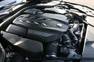 2021 750i xDrive ~13 200 milles, V8 biturbo, transmission intégrale, très bien équipé, non modifié - Product Image 6