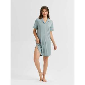 Chemise de nuit classique en bambou pour femme, à manches courtes, en tissu tissé doux et confortable pour l'été, col en V, en modal - Product Image 1