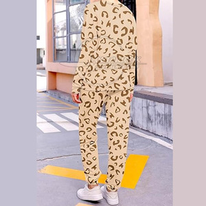 Offre spéciale Prix de gros Survêtement pour femme Marque privée Dernier design Survêtement Logo personnalisé - Product Image 5