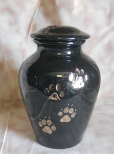 Stylish Look Handcrafted Adult Funeral Cremation Urn Solid Metal Pet Memorial Urn for Human <b>Ashes</b> Good Price - Product Image 3