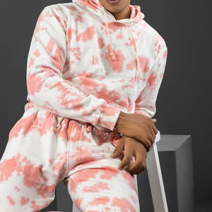 Chándal Ligero con Material de Secado Rápido y Ajuste Holgado para un Estilo de Vida Activo - Product Image 4