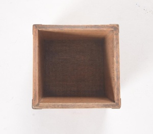 Boîte de rangement en bois de manguier coupée à la main avec bords en métal Fabricant personnalisé Vente en gros directe d'usine - Product Image 2