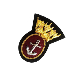 Elegante diseño de cresta totalmente personalizado bordado a mano Blazer insignias parches de alambre de lingotes de oro de alta calidad con logotipo personalizado - Product Image 6