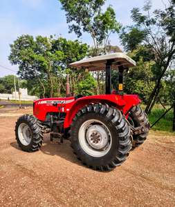 Tractor de Ruedas 4x4 Massey Ferguson Rojo de Alta Calidad a Precio Mayorista, Equipo Agrícola con Transmisión por Engranajes, Núcleo de Caja de Cambios de Alto Nivel de Seguridad - Product Image 1