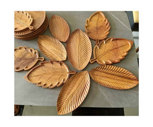 Platos de madera de acacia personalizados | Platos de servicio de madera redondos/cuadrados - Product Image 6