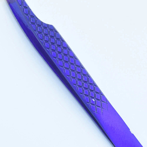 Pince à épiler pour cils la plus vendue en or rose avec diamants, personnalisable avec votre marque, durable, mate, avec pointe en or rose - Product Image 5