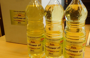Huile de tournesol raffinée très vendue, bouteille en plastique de 0,85 L, huile de cuisson 100 % pure et raffinée - Product Image 6