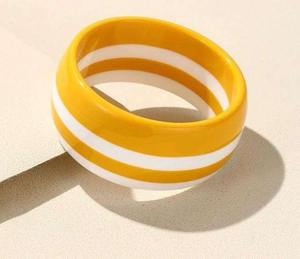 Brazalete de Resina Artístico Hecho a Mano para Mujer, Elegante Accesorio de Moda de Diseñador, Brazalete de Resina Y Pulsera de Resina - Product Image 6