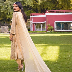 Robes de mariée en mousseline de soie semi-cousues pour femmes 3 pièces de créateur pakistanais MI Creation Salwar Kameez Indian - Product Image 4