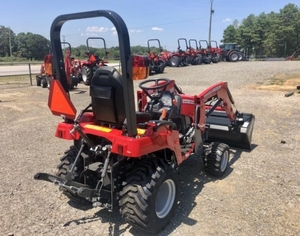 รถแทรกเตอร์ GC1723E แมสซีย์เฟอร์กูสันพร้อมรถตักดินส่วนประกอบหลักของปั๊มเครื่องยนต์ที่จำเป็น - Product Image 2