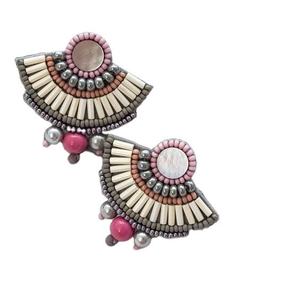 Boucles d'oreilles brodées de fleurs faites à la main, tendance et élégantes, nouveau design de luxe en provenance d'Inde - Product Image 5
