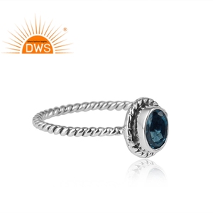 Nouvelle bague statement en argent sterling oxydé avec topaze bleue de Londres naturelle, fabrication de bijoux sur mesure - Product Image 3