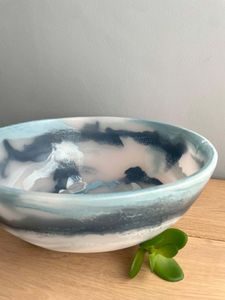 GUÍA Juego de cuencos para servir de resina hechos a mano personalizados altamente pulidos de calidad para hoteles y restaurantes de La India. - Product Image 4