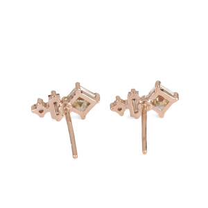 Boucles d'oreilles clous vintage en or rose 14 carats avec diamant naturel taille coussin, bijoux raffinés pour fêtes et cadeaux - Product Image 3