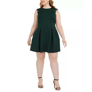 Robe évasée en mousseline verte tendance pour femme, taille 3X, avec bordure en dentelle et taille naturelle - Product Image 1