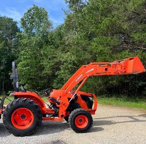 Kubota MX5200 Utilidad Tractor 50HP 4WD Diesel Tractor de granja - Product Image 1