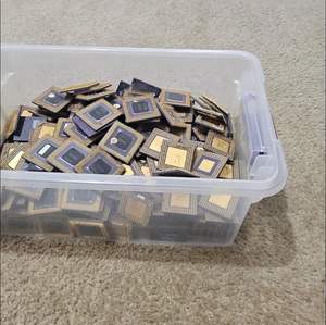 Déchets de processeurs en céramique avec broches dorées à vendre, livraison gratuite à partir de 500 kg de déchets de processeurs en céramique. - Product Image 2