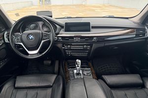 BMW X5 sDrive35i Turbo 6 cylindres, année 2016, occasion, pack premium, provenance du sud, non modifié - Product Image 4