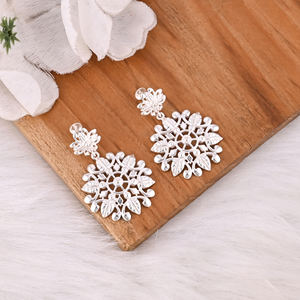 Boucles d'oreilles pendantes en argent sterling 925, boucles d'oreilles de créateur faites à la main, boucles d'oreilles tendance pour femmes et filles, style pendantes, produit en vrac - Product Image 3