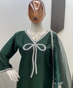 Kurta นักออกแบบในผ้าฝ้ายผสมผ้าสำหรับสวมใส่ง่ายและมีเสน่ห์ในเทศกาล - Product Image 3