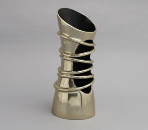 Exquisite Metal <b>Vases</b> with <b>Unique</b> Designs a Statement Piece Handcrafted Metal <b>Vases</b>: Uniquely Designed for Every Home - Product Image 4