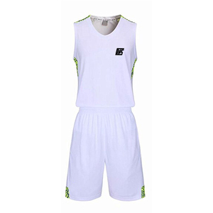 Ensemble d'uniformes de basket-ball Tissu respirant Ajustement confortable Uniforme de basket-ball pour l'entraînement et les matchs d'équipe - Product Image 1