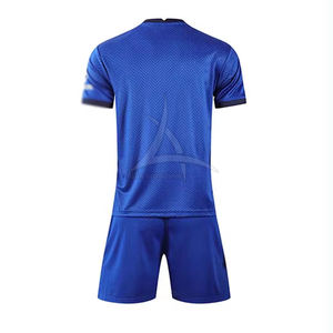 Ensemble de maillots de football pour hommes, maillot personnalisé, shorts, 100% polyester, léger, respirant, service OEM, haute qualité pour les matchs d'équipe - Product Image 3