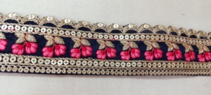 Rubans floraux brodés sur mesure avec broderie florale multicolore en grandes largeurs, idéal pour une utilisation comme bordures - Product Image 4