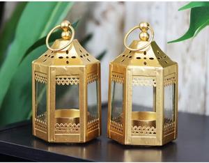 Juego de 2 Portavelas de Metal Dorado, Diseño Elegante para Colgar, Acabado Duradero, Brillo Cálido Ambiental para Decoración Festiva del Hogar - Product Image 2