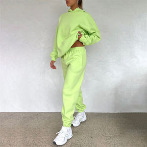 Femmes Hiver 2025 Vêtements Dames Deux Pièces Sweat à Capuche Pantalon de Survêtement Survêtement Causal Outdoor Set Femmes Joggers Suit Custom Set - Product Image 4