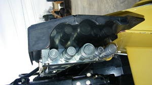 ปั๊มไฮดรอลิก RT135F POSI-TRACK รถตักขนาดเล็ก ASV RT135F โหลดได้9ตันเครื่องยนต์ Perkins - Product Image 4