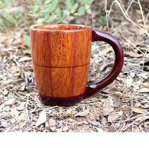 Tasse en bois naturel pour accessoires de cuisine, mariages, fêtes et événements - Product Image 1