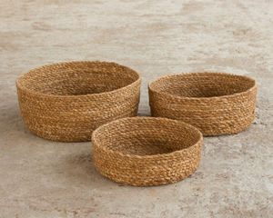 Grand panier de rangement décoratif en jonc de mer fait à la main avec poignées en anneau Organisateur tissé pour le rangement des enfants - Product Image 1