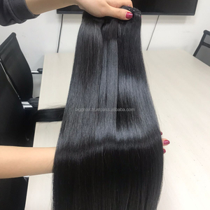 Vente en gros d'extensions de cheveux ondulés au corps vierge brut 100% Styles osseux droits et crépus 26-28 pouces perruques en vrac du Vietnam - Product Image 1