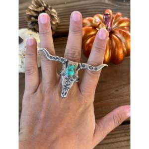 Bague ajustable en argent sterling et turquoise avec crâne de taureau Leroy James Royston, bijou en pierre - Product Image 2