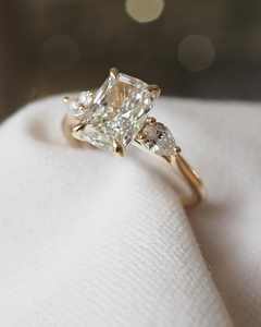 Anillos de compromiso de diamantes de moissanita de corte radiante para mujer, plata 925 y oro sólido de 10K-18K, joyería de boda fina - Product Image 5