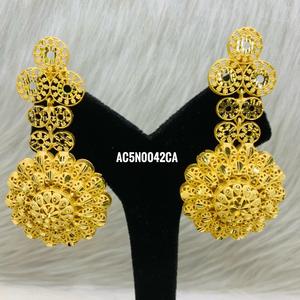 Long classique fleur boîte chaîne collier ensemble pour femmes en laiton plaqué or 28 pouces - Product Image 2