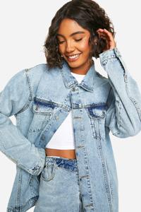 Veste en jean OEM pour femme, bleu foncé, prix d'usine, avec poches et fermeture à boutons, conçue pour toutes les saisons, confortable. - Product Image 3