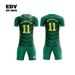 Camiseta personalizada de fútbol profesional con nombre y número 100% poliéster mangas cortas logotipo frontal servicio OEM - Product Image 2